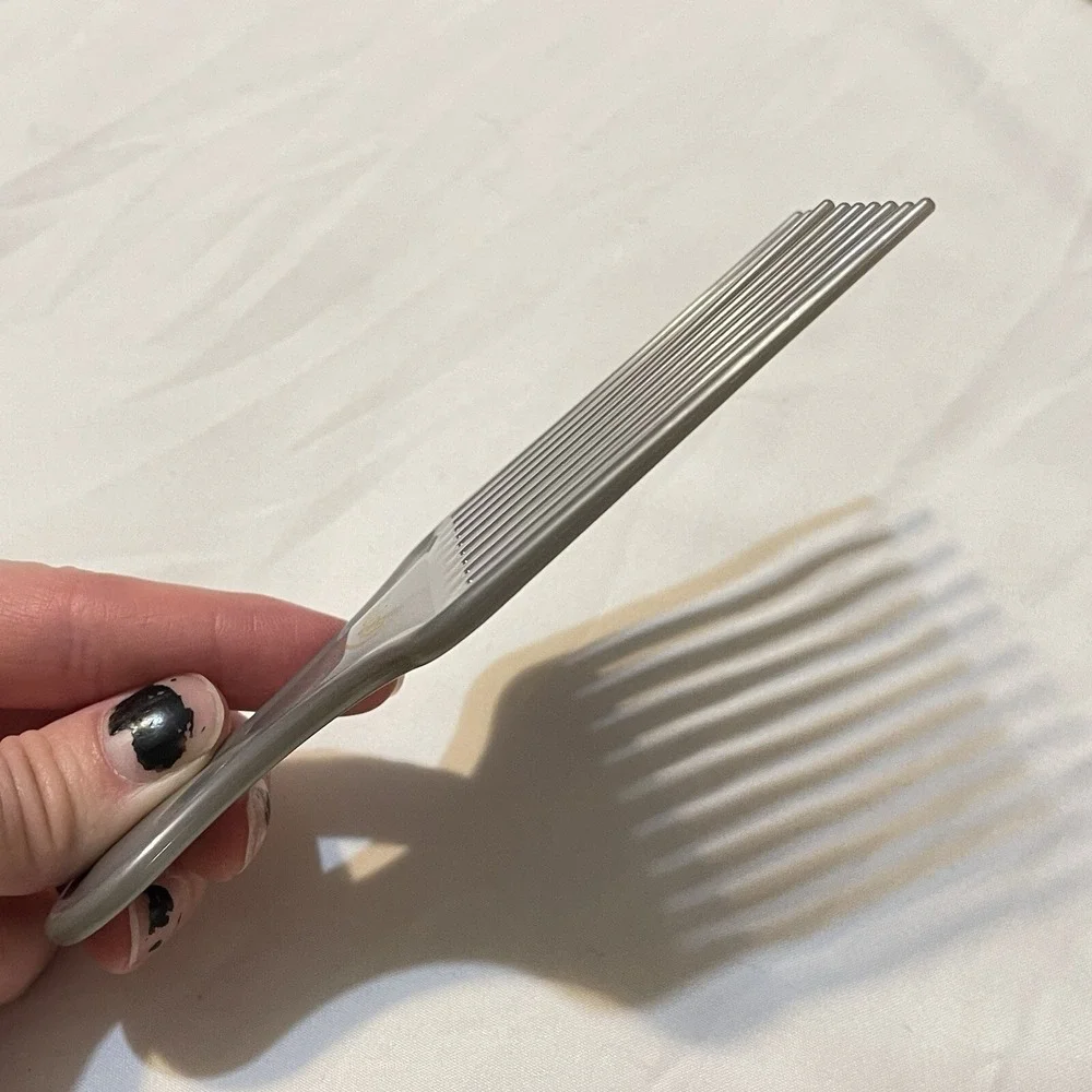 Vintage Pair 2 Goody Plastic Silver And Black Textured Hair Pick Comb Lift